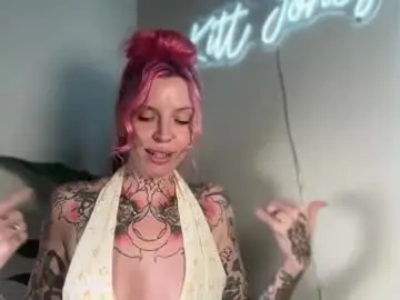 Kittjones33  live sex cam