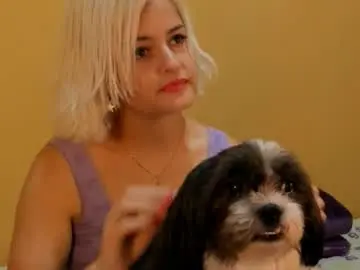 Lili_latina47  live sex cam