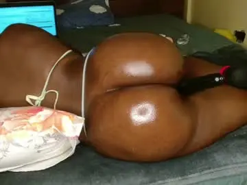 Luscious_cuvy24  live sex cam