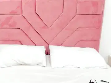 Martinalorens  live sex cam