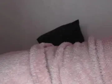 Mikahdos  live sex cam