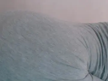 Mikahdos  live sex cam