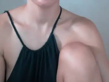 Mikahdos  live sex cam