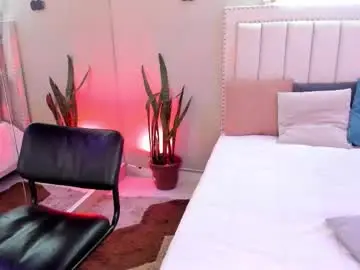 Renataruiz_rr  live sex cam