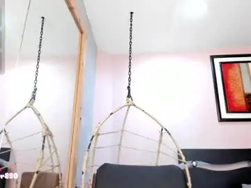 Renataruiz_rr  live sex cam