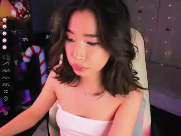 Sensualily  live sex cam