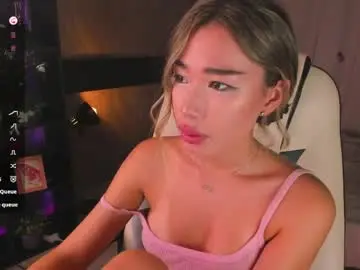 Sensualily  live sex cam