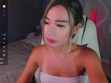 Sensualily  live sex cam
