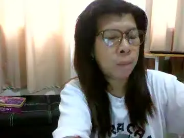 Wildbrownchick69  live sex cam