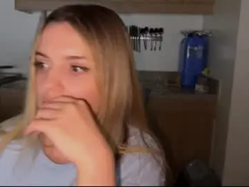 Cinnamontoothpix  live sex cam