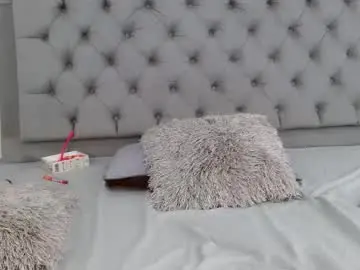 Kittie_moon  live sex cam