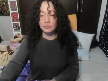 Laura_anal_  live sex cam