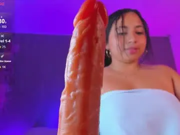 Luccia_smith  live sex cam