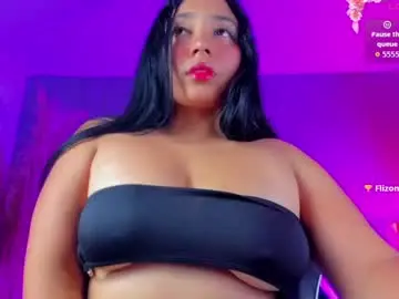 Luccia_smith  live sex cam