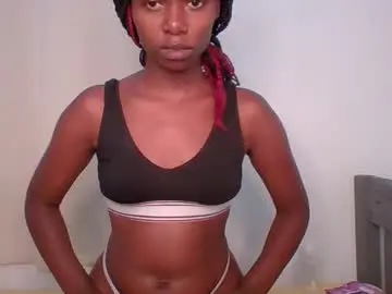 Luscious_cuvy  live sex cam