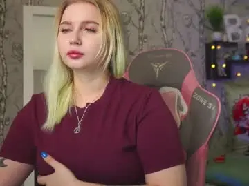 Moon_valkyriie  live sex cam