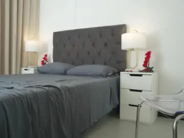 Naughtysammx  live sex cam