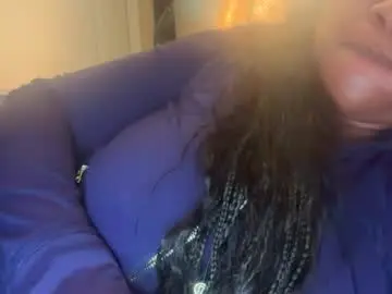 Penutbutter691  live sex cam