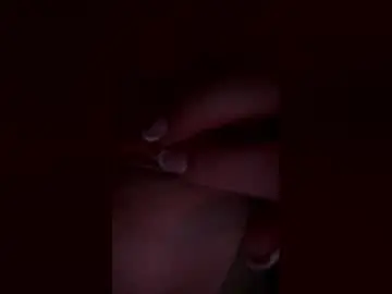 Wetvanessap  live sex cam