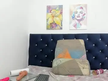 Yaiza_sexylovee  live sex cam