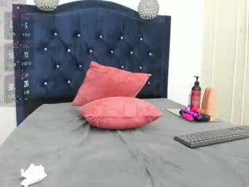 Yaiza_sexylovee  live sex cam