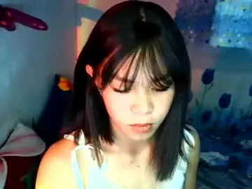 Yoursluttyscarlet  live sex cam