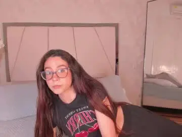 Ari_wilde  live sex cam