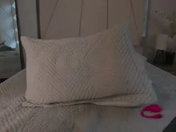 Ari_wilde  live sex cam