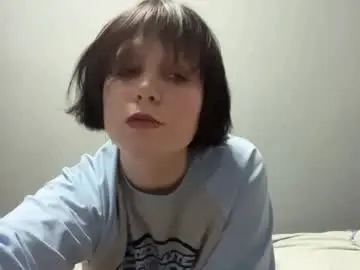 Earthascritchfield  live sex cam