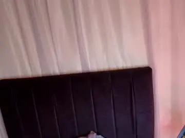 Goddessvee_8  live sex cam