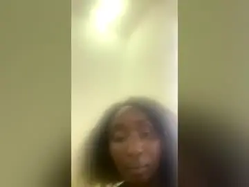 Kmadaphne  live sex cam