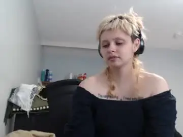 Liminaldoll  live sex cam