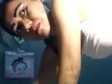 Luvu4everxxx  live sex cam