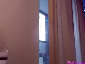 Molly__percocet13  live sex cam