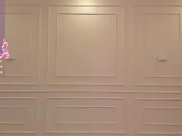 Silviane_x  live sex cam