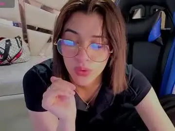 Skaller_james_a  live sex cam