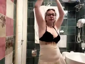 Stuffysoft  live sex cam