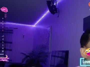 Thetrinityyyy  live sex cam