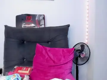 Tinas_smith  live sex cam