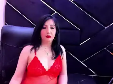 Agathaleon30  live sex cam