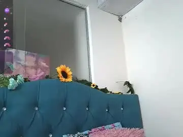 Dulce_moonrise  live sex cam