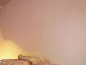 Evelyn_evelyn  live sex cam