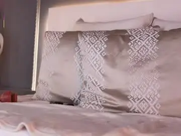 Ivyellis  live sex cam