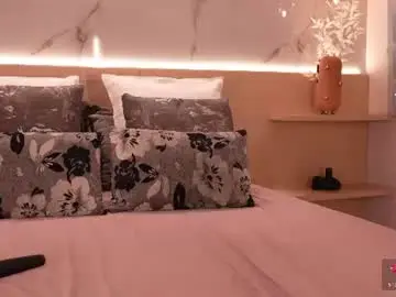 Ivyellis  live sex cam