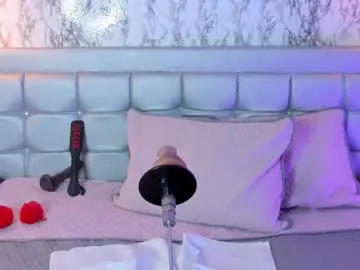 Kattyskinnyy  live sex cam