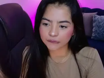 Layla_breezee_  live sex cam