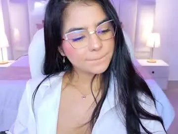 Layla_breezee_  live sex cam