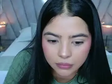 Layla_breezee_  live sex cam