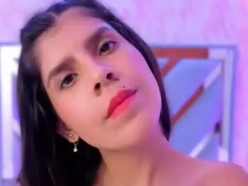 Littlee_nicol  live sex cam