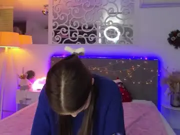 Luisaclover  live sex cam